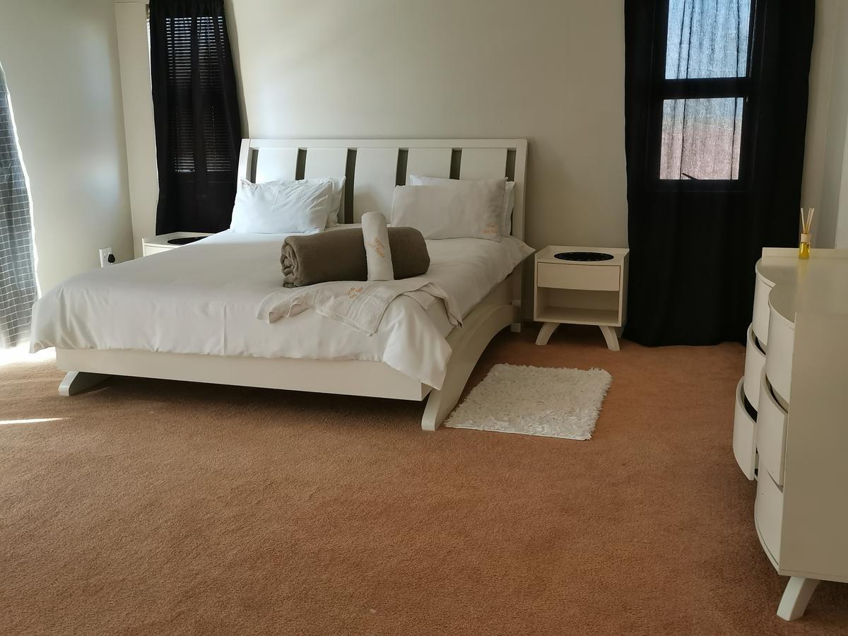 Stevens Guesthouse Swakopmund Rum bild